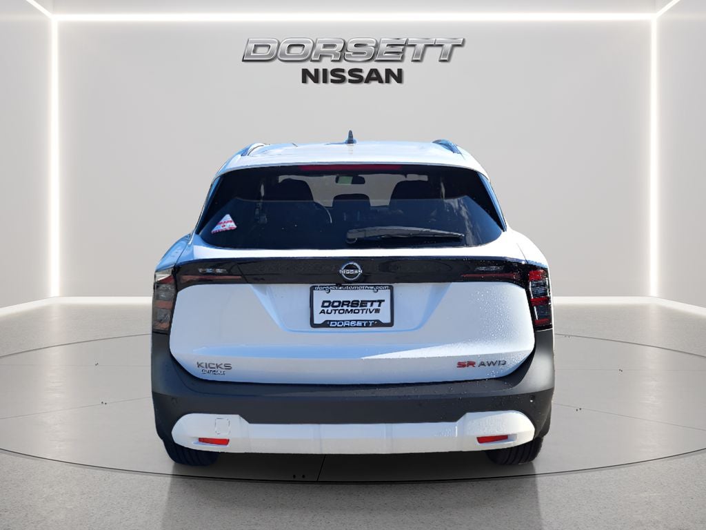 2026 Nissan Kicks SR