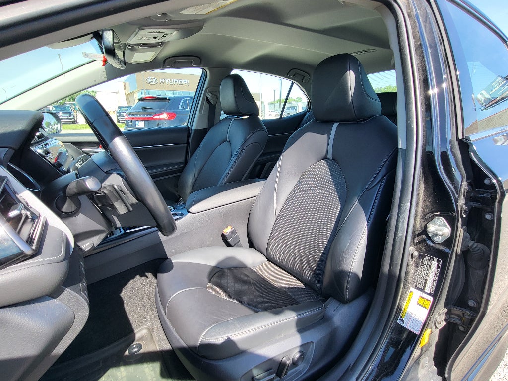2019 Toyota Camry XSE