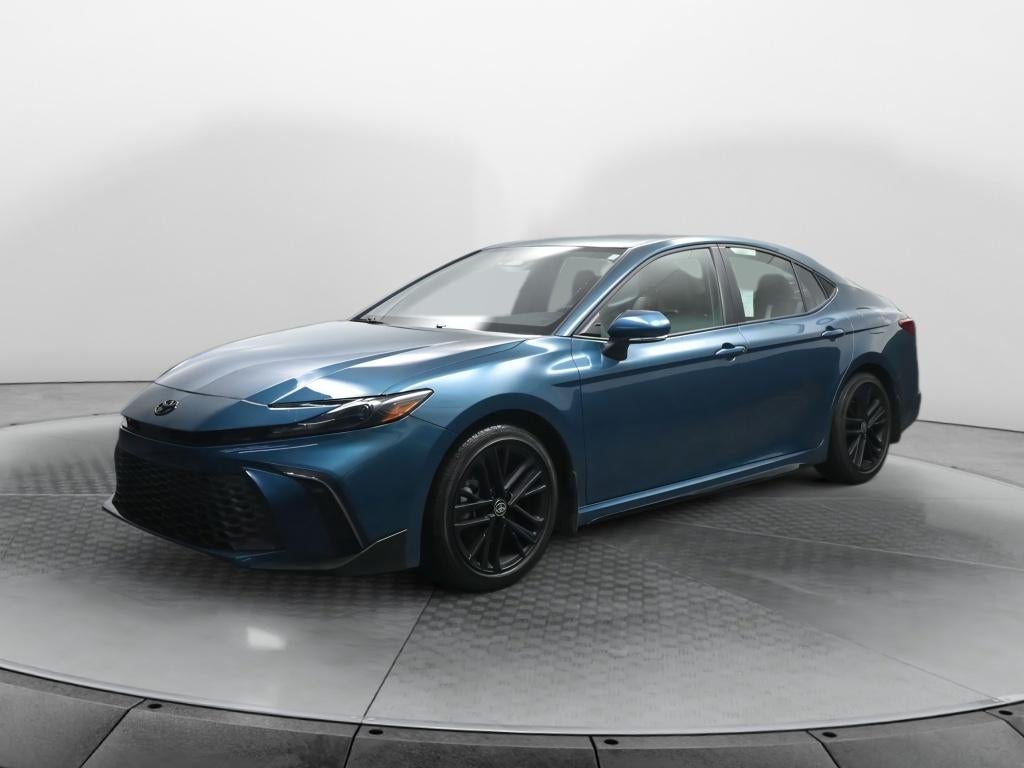 2025 Toyota Camry Hybrid SE