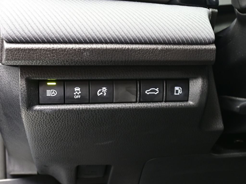 2025 Toyota Camry Hybrid SE