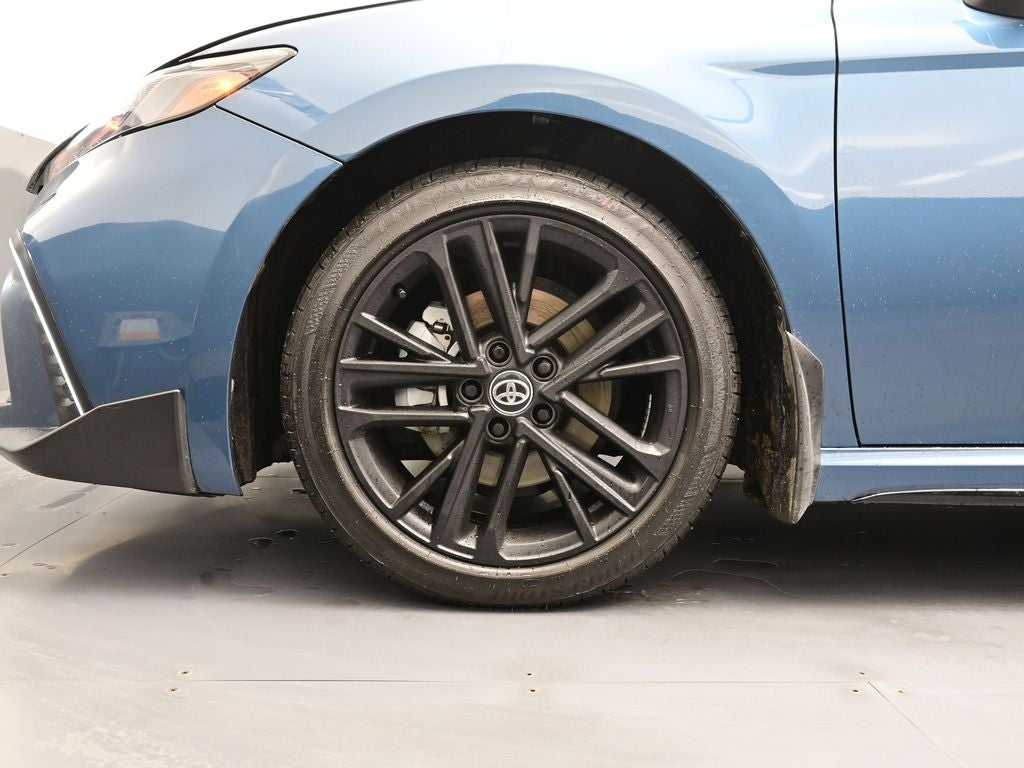 2025 Toyota Camry Hybrid SE