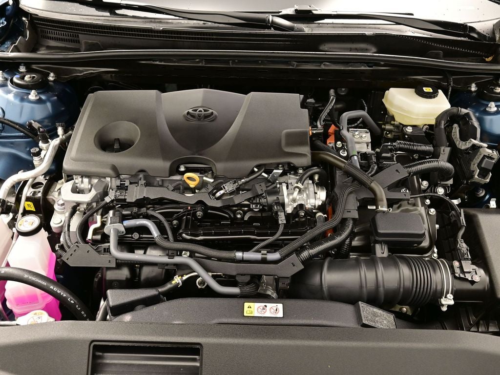 2025 Toyota Camry Hybrid SE