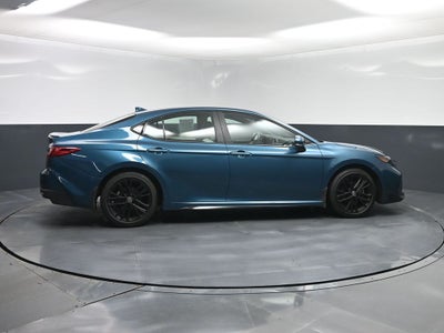 2025 Toyota Camry Hybrid SE