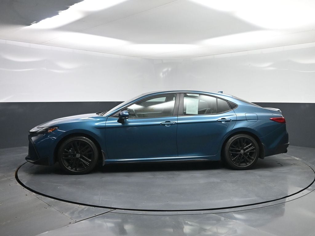 2025 Toyota Camry Hybrid SE