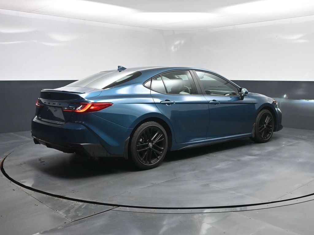 2025 Toyota Camry Hybrid SE