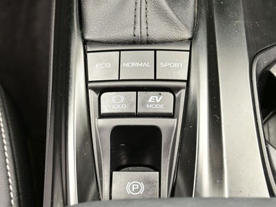 2025 Toyota Camry Hybrid SE