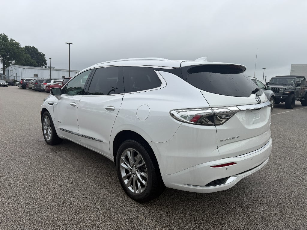 2022 Buick Enclave Avenir