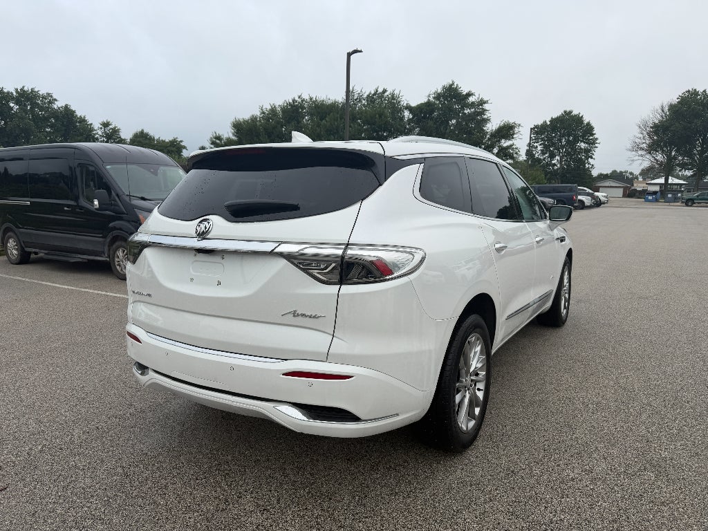 2022 Buick Enclave Avenir