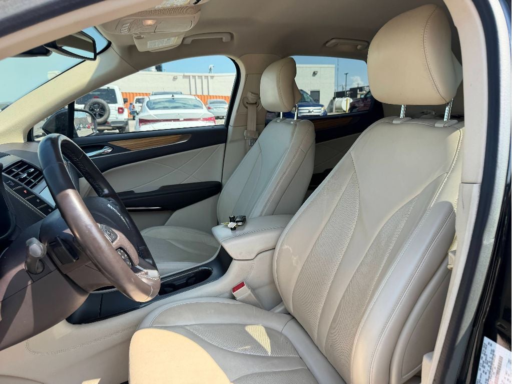2015 Lincoln MKC Base