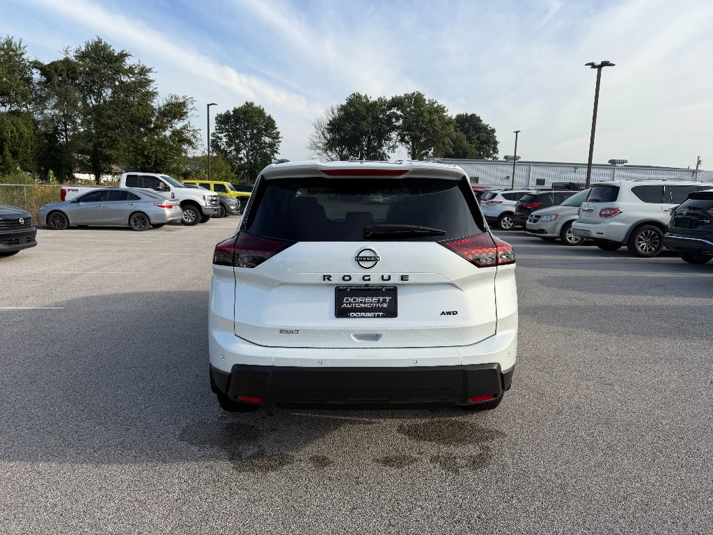 2026 Nissan Rogue Dark Armor