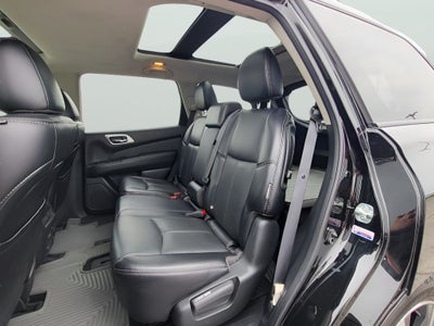 2020 Nissan Pathfinder Platinum