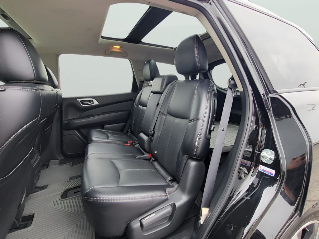 2020 Nissan Pathfinder Platinum