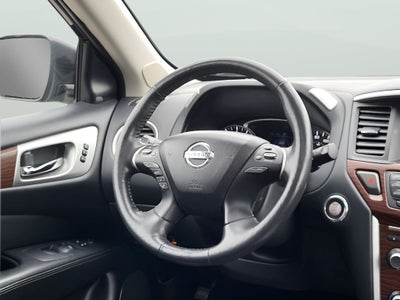 2020 Nissan Pathfinder Platinum