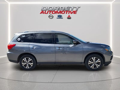 2019 Nissan Pathfinder SV