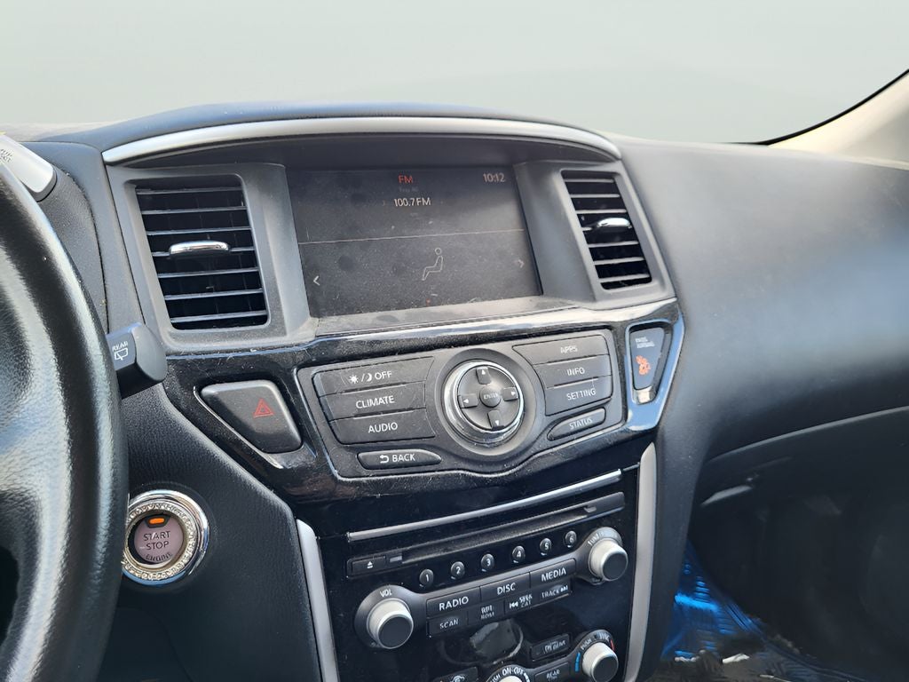 2019 Nissan Pathfinder SV