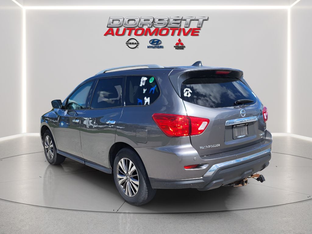 2019 Nissan Pathfinder SV