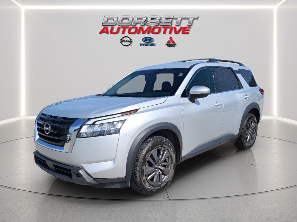 2022 Nissan Pathfinder SV