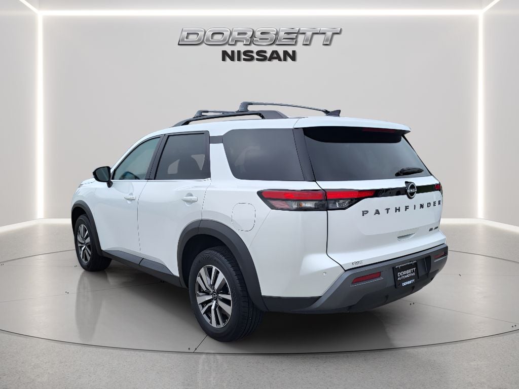 2026 Nissan Pathfinder SL