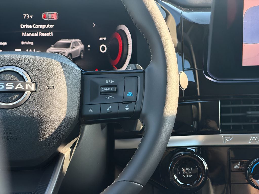 2026 Nissan Pathfinder SL