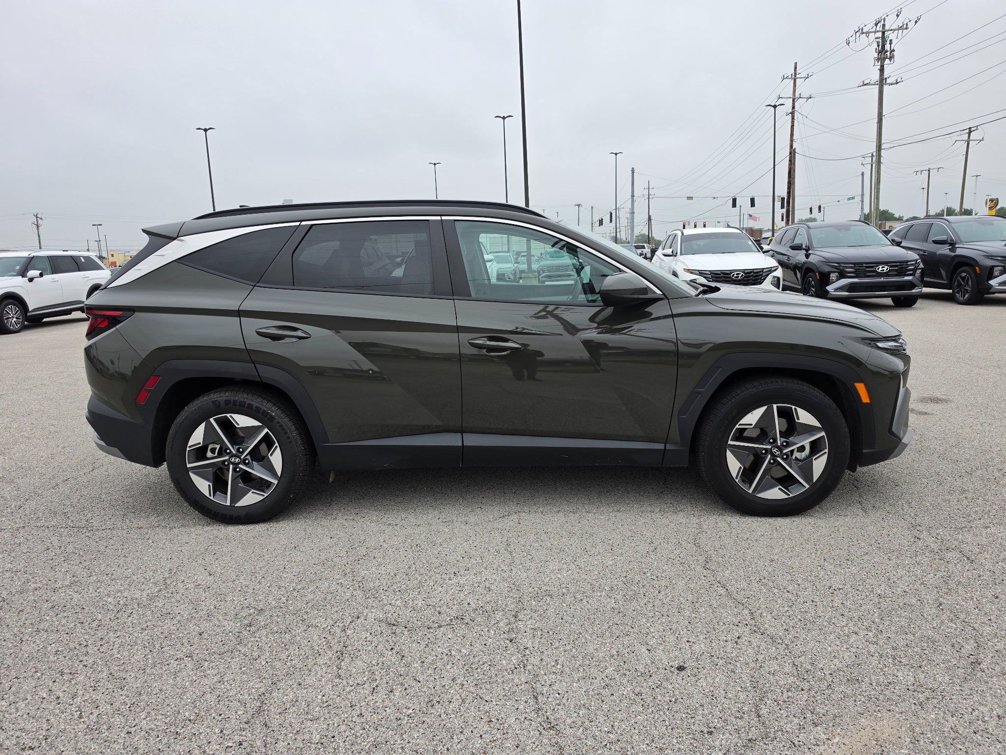 2025 Hyundai TUCSON SEL