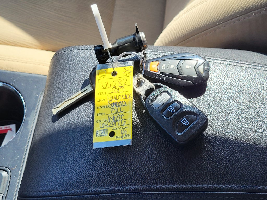 2013 Hyundai SONATA GLS