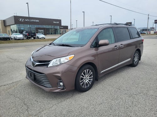 2018 Toyota Sienna XLE