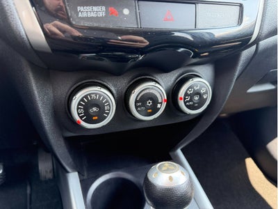 2011 Mitsubishi Outlander Sport SE
