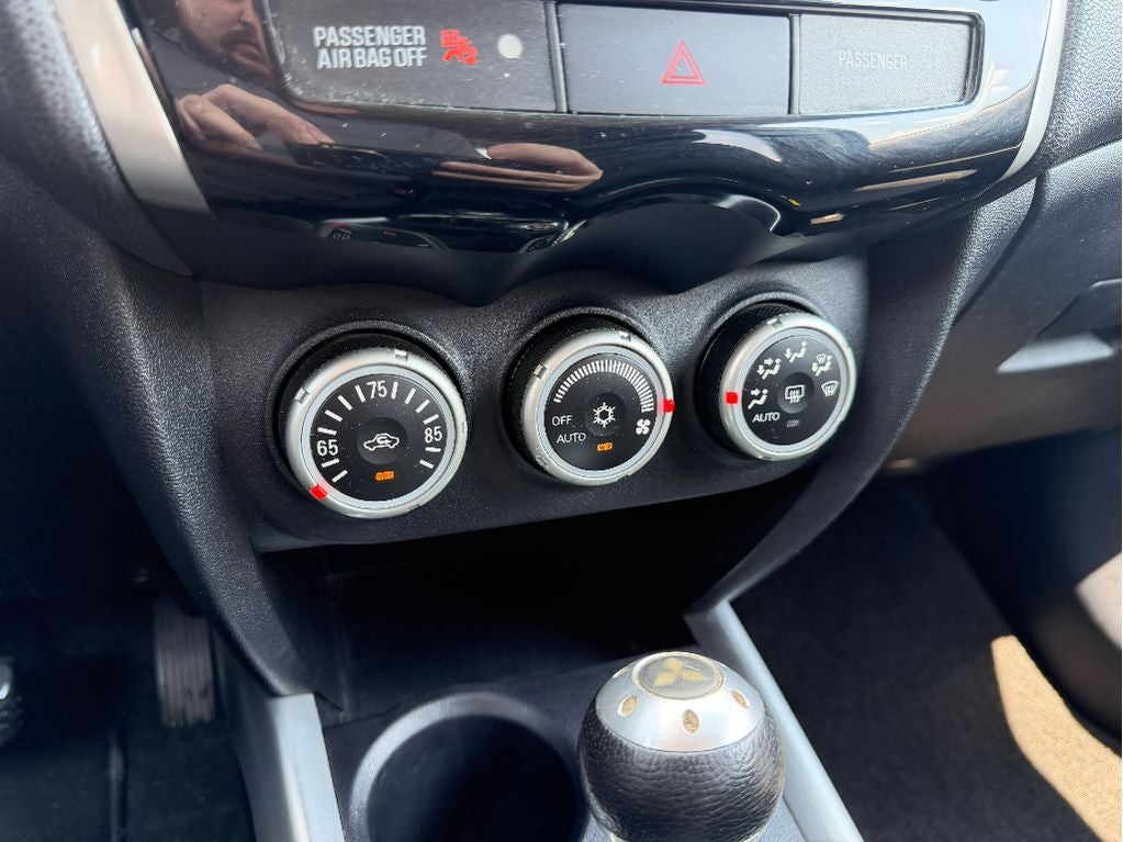 2011 Mitsubishi Outlander Sport SE