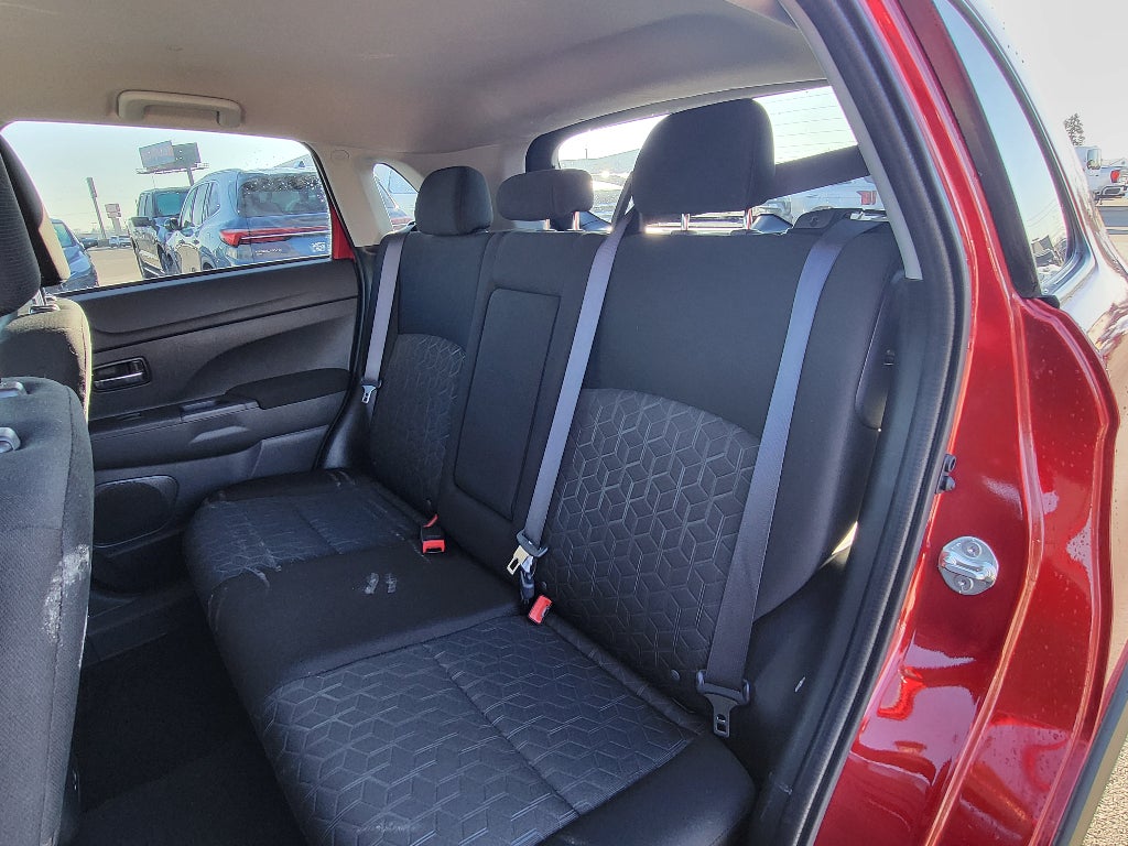 2025 Mitsubishi Outlander Sport ES