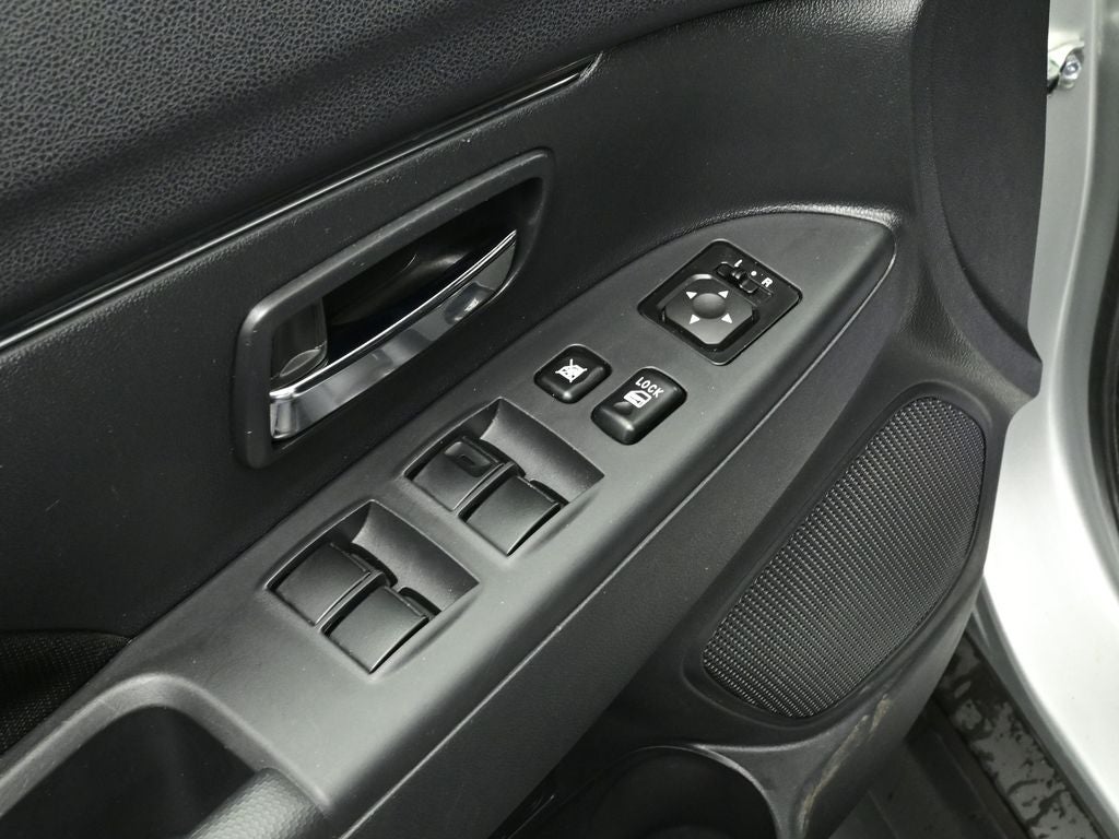 2025 Mitsubishi Outlander Sport ES