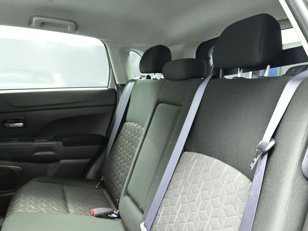 2025 Mitsubishi Outlander Sport ES