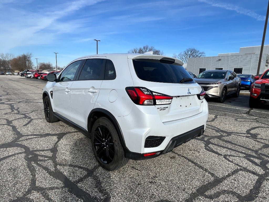 2025 Mitsubishi Outlander Sport LE