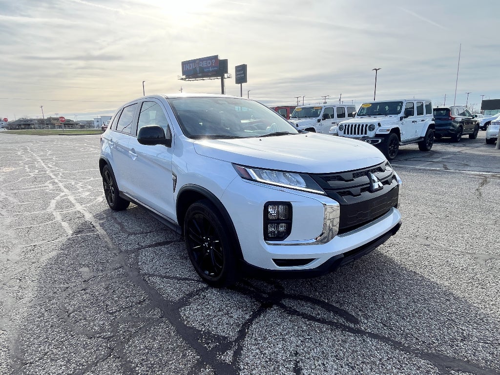 2025 Mitsubishi Outlander Sport LE