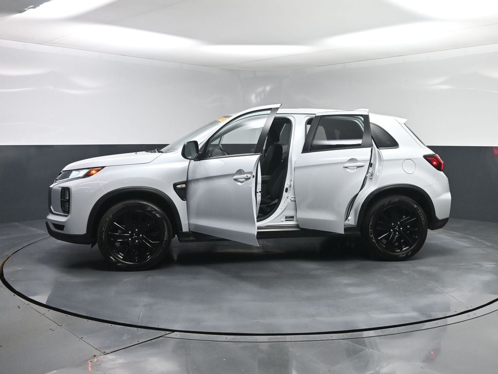 2025 Mitsubishi Outlander Sport LE