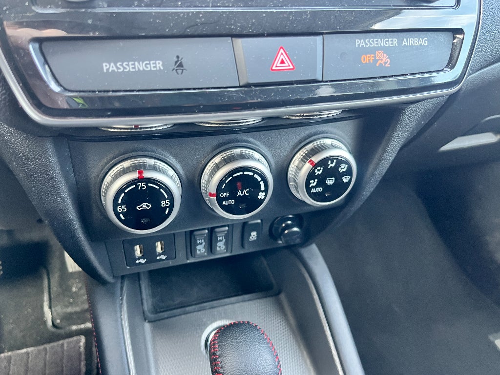 2025 Mitsubishi Outlander Sport LE