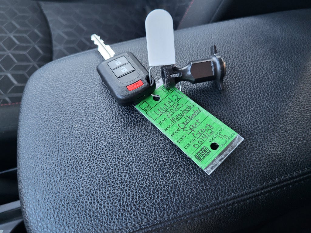 2025 Mitsubishi Outlander Sport LE