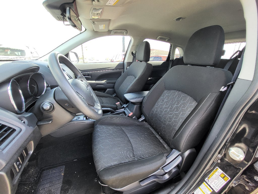 2025 Mitsubishi Outlander Sport ES