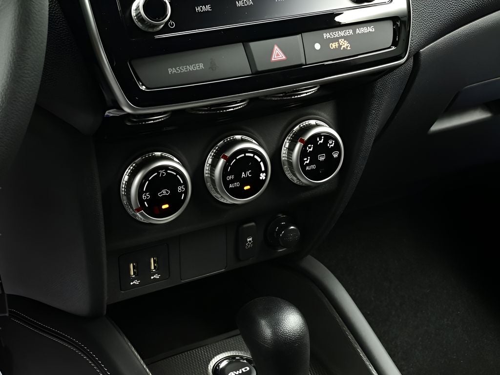 2026 Mitsubishi Outlander Sport ES