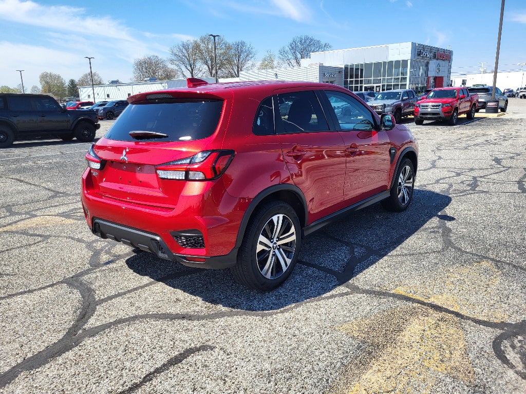 2025 Mitsubishi Outlander Sport ES