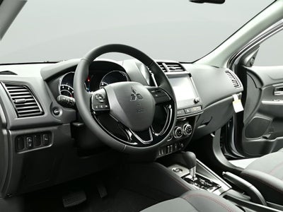 2026 Mitsubishi Outlander Sport SE