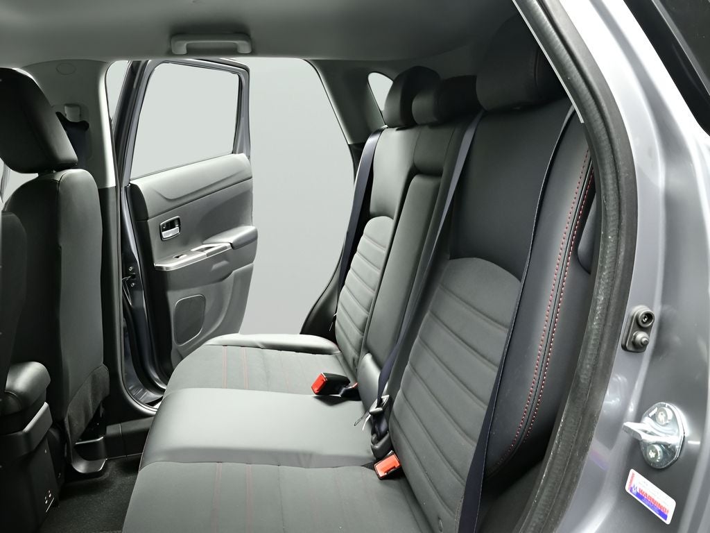 2026 Mitsubishi Outlander Sport SE