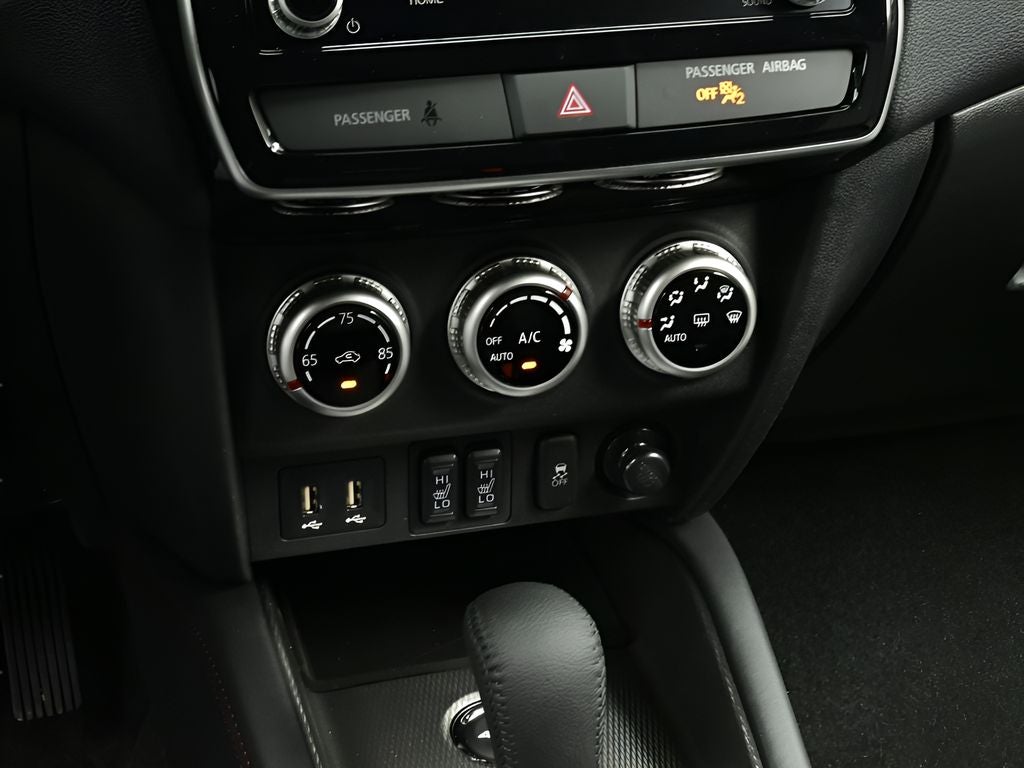 2026 Mitsubishi Outlander Sport SE