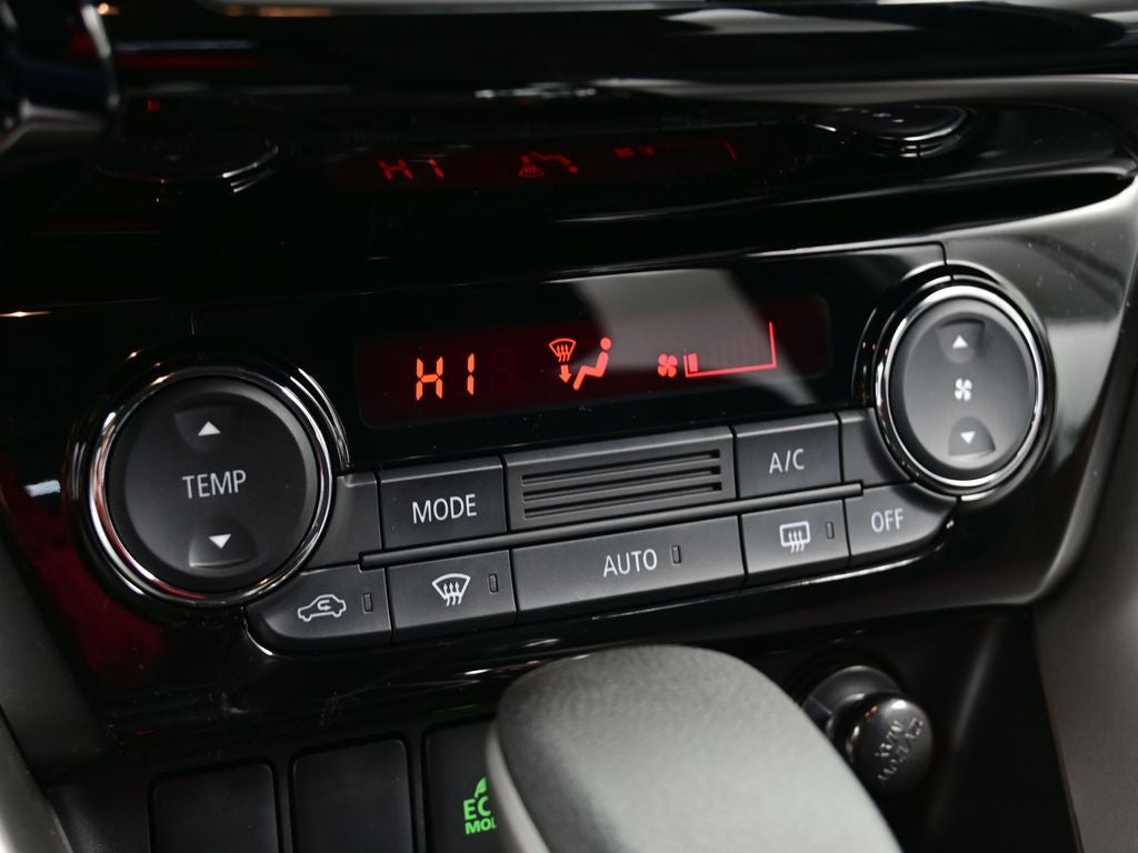 2025 Mitsubishi Eclipse Cross LE