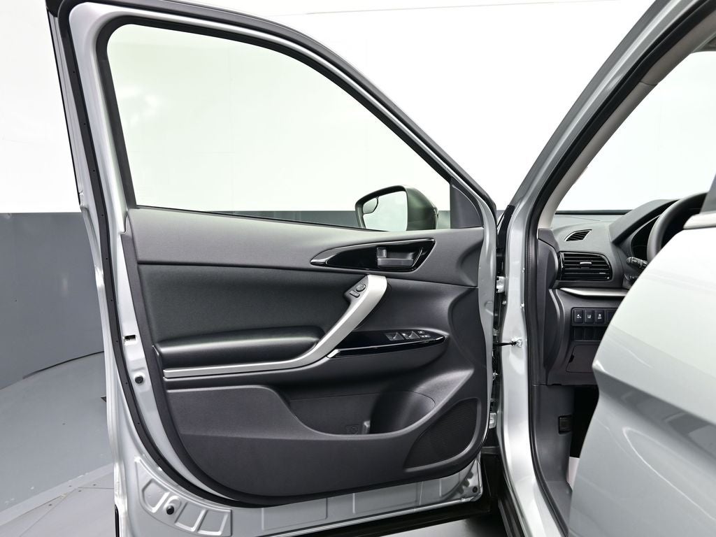 2025 Mitsubishi Eclipse Cross LE