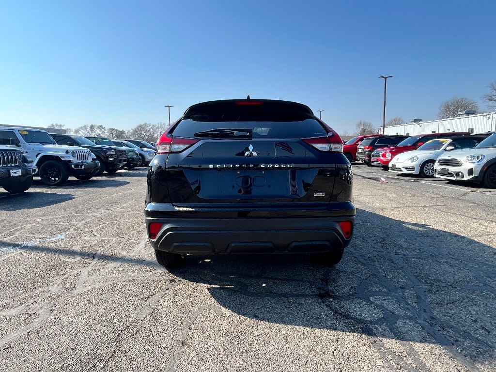2025 Mitsubishi Eclipse Cross LE