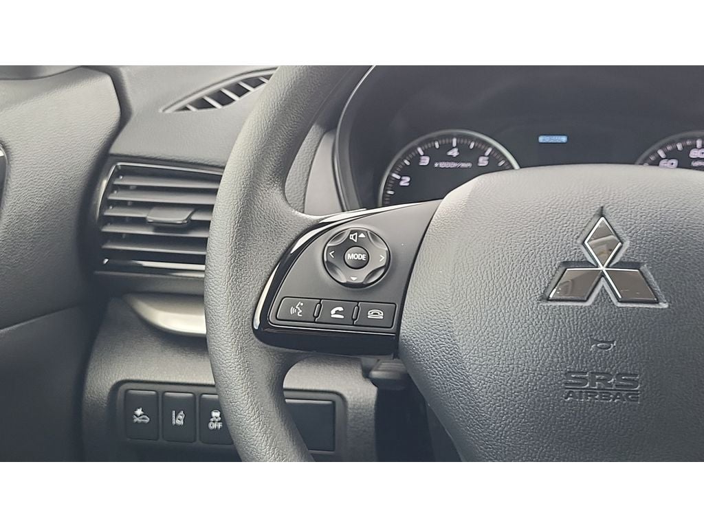 2026 Mitsubishi Eclipse Cross LE