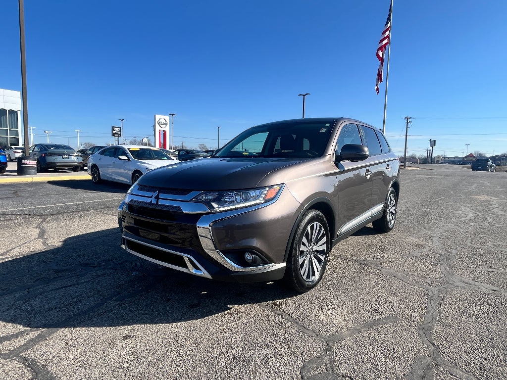 2019 Mitsubishi Outlander SE
