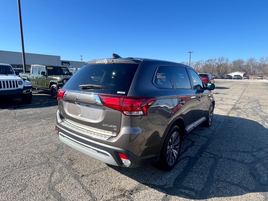 2019 Mitsubishi Outlander SE