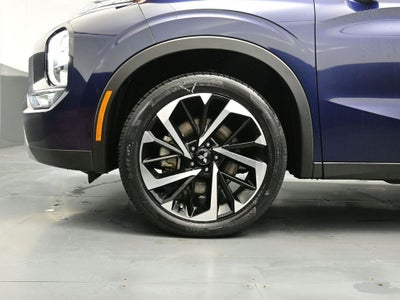 2023 Mitsubishi Outlander SE Special Edition