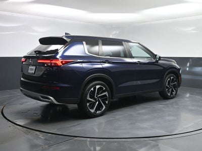 2023 Mitsubishi Outlander SE Special Edition